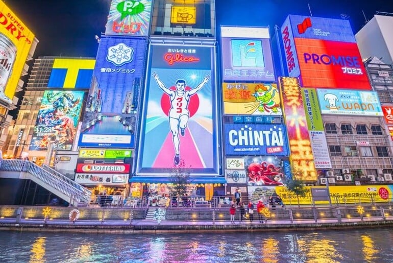 Phố Dotonbori - Địa điểm sầm uất không thể bỏ qua khi đến Osaka
