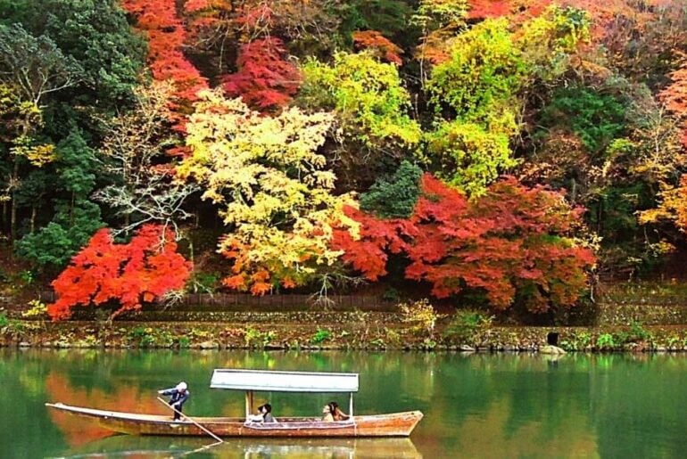 Tuyển chọn 5 khu nghỉ dưỡng trongchuỗi Hoshino Resorts có thể ngắm lá đỏ tuyệt đẹp!