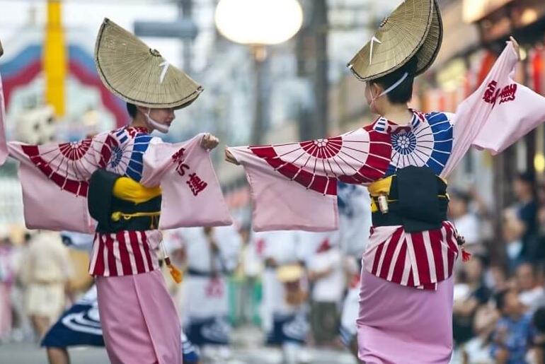 Lễ hội múa Awa có gì thú vị