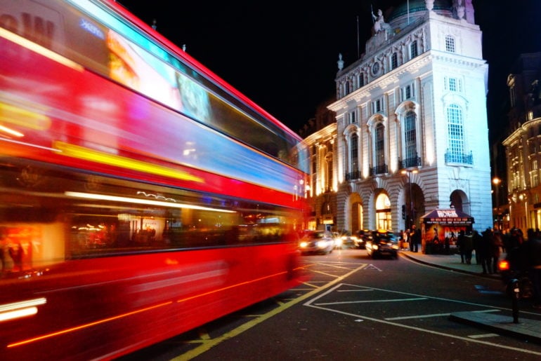 Cách đặt vé "Bus đêm" tiện lợi khi du lịch!Sử dụng hiệu quả thời gian và chi phí!